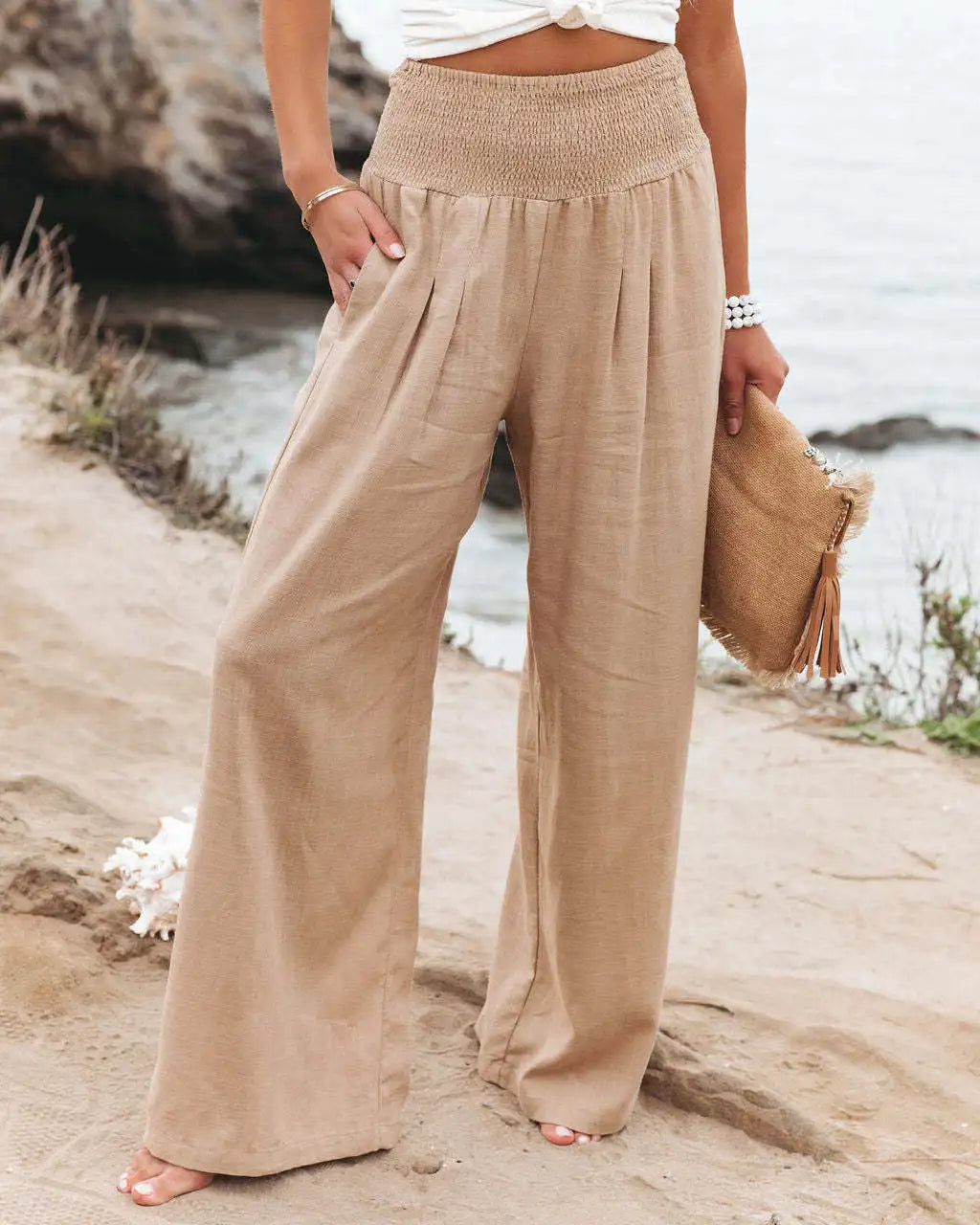 Elegant Sleeveless Maxi Dress with Side Slit
