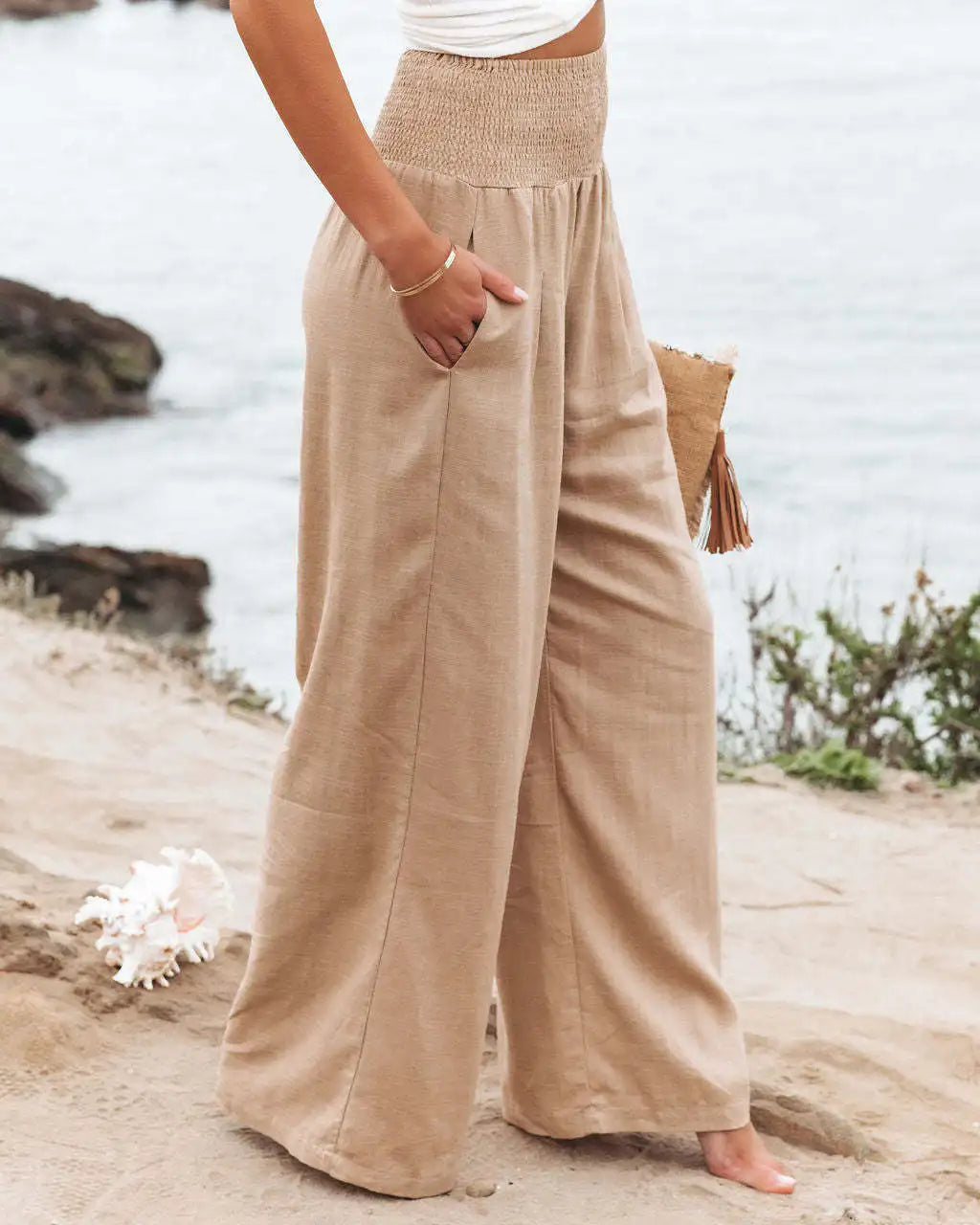 Elegant Sleeveless Maxi Dress with Side Slit