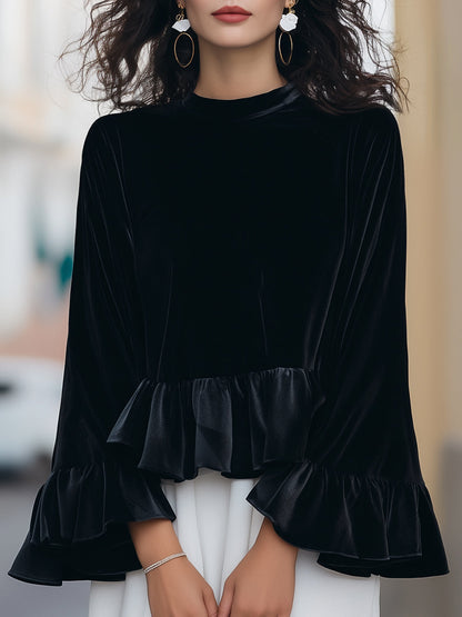 La Velours Noire — blouse en velours à volants