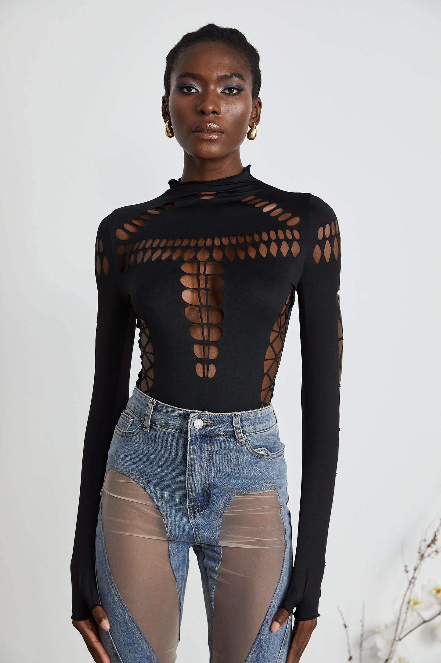 La Silhouette Découpée — Sculpted cut-out bodysuit