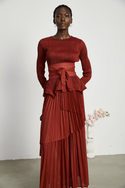 La Rouge Rythmée — Pleated bow-waist top and layered skirt