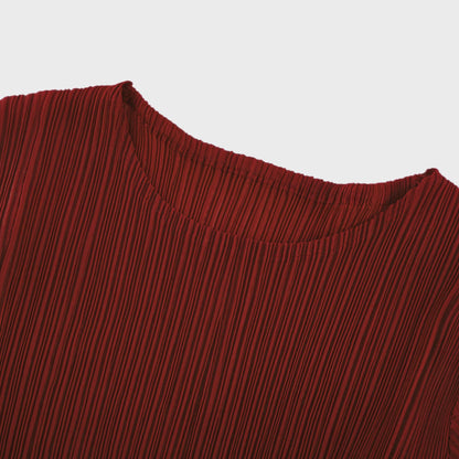 La Rouge Rythmée — Pleated bow-waist top and layered skirt