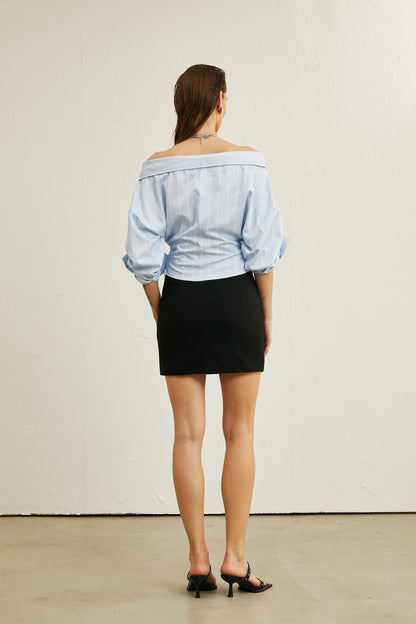 La Rayure Déstructurée — Off-shoulder striped cropped blouse