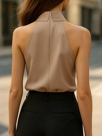 La Nœud Élégant — Halter Blouse with Tie Detail
