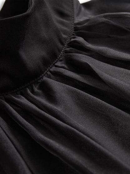 La Brume Noire — Pleated Chiffon Blouse