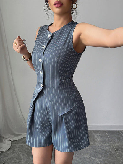 Tailored ease with modern structure.