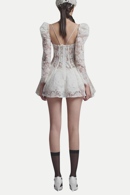 La Caitlyn — Robe Mini Corset en Dentelle