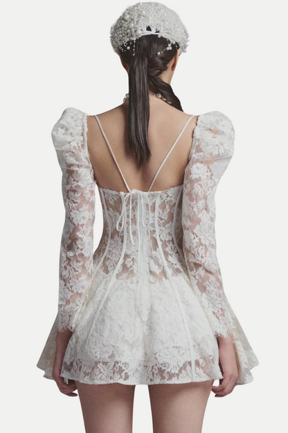 La Caitlyn — Robe Mini Corset en Dentelle