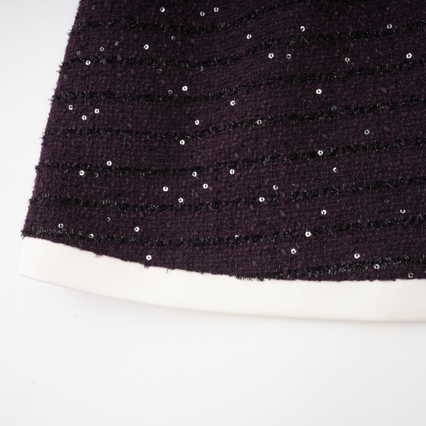 La Pourpre Éclatante — Cropped tweed jacket and mini skirt set