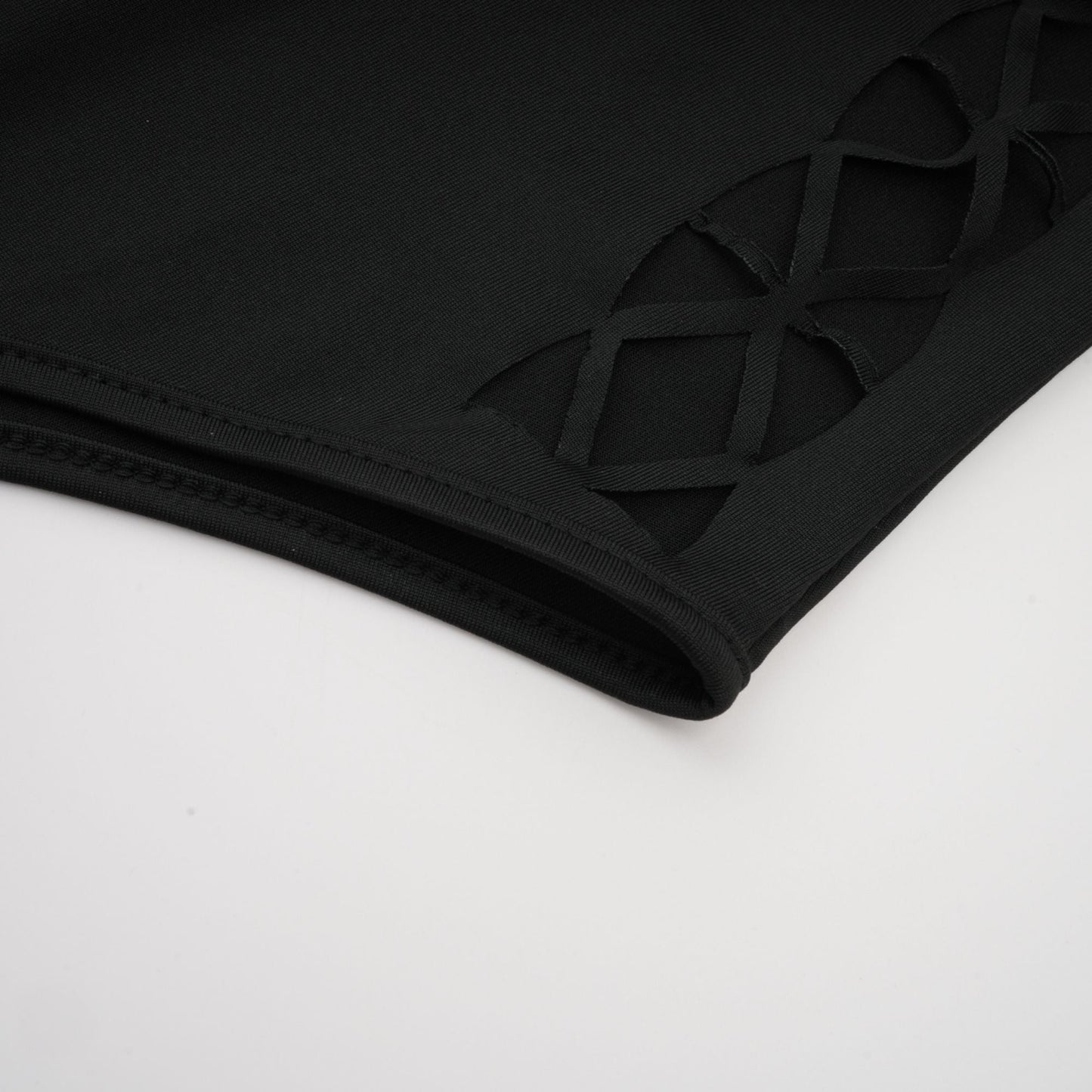La Silhouette Découpée — Sculpted cut-out bodysuit