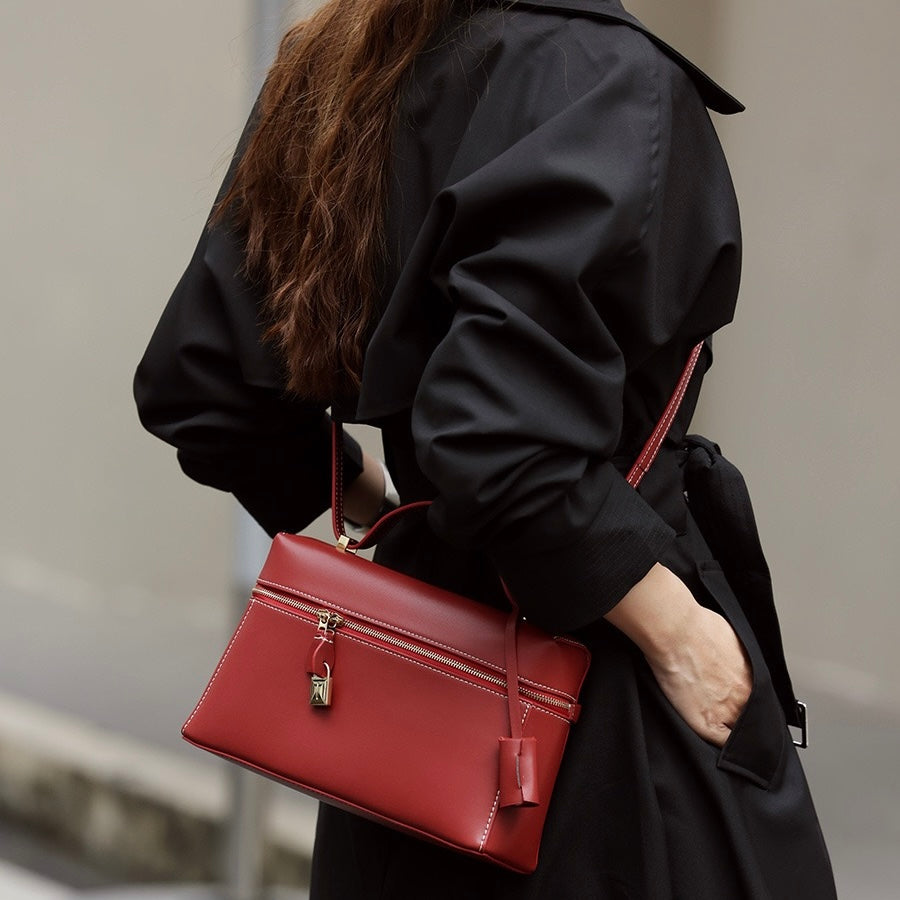 La Boîte — Structured Leather Box Crossbody