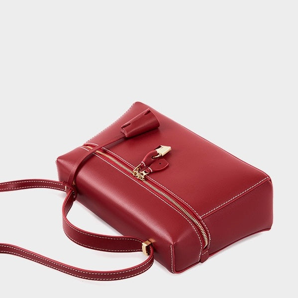 La Boîte — Structured Leather Box Crossbody