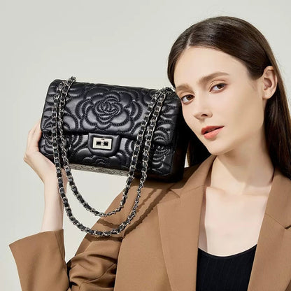 La Camélia — Quilted Sheepskin Chain Bag