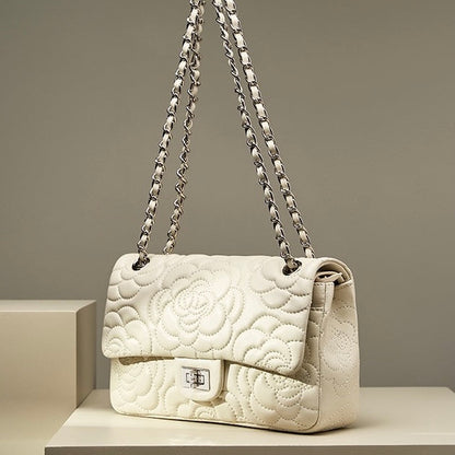 La Camélia — Quilted Sheepskin Chain Bag