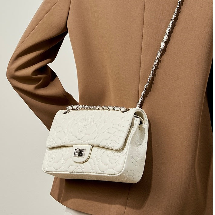 La Camélia — Quilted Sheepskin Chain Bag