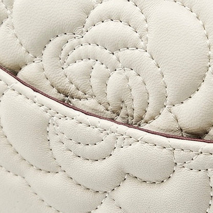 La Camélia — Quilted Sheepskin Chain Bag