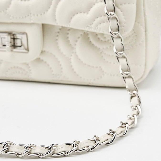 La Camélia — Quilted Sheepskin Chain Bag