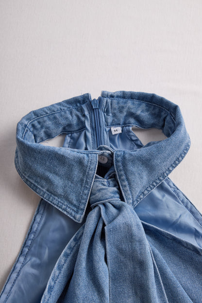 La Nœud Élégant — Halter Blouse with Tie Detail