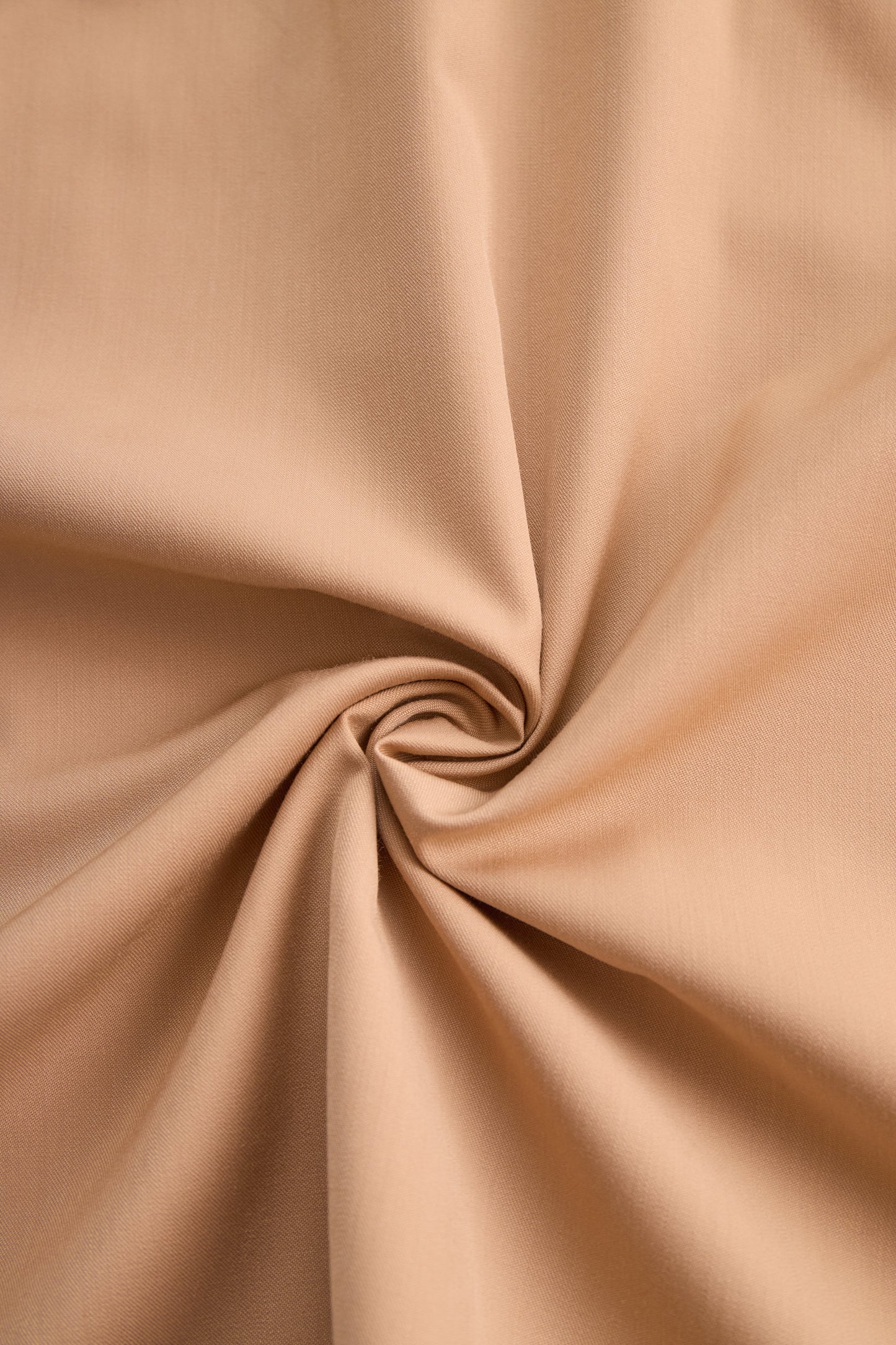 La Nœud Élégant — Halter Blouse with Tie Detail