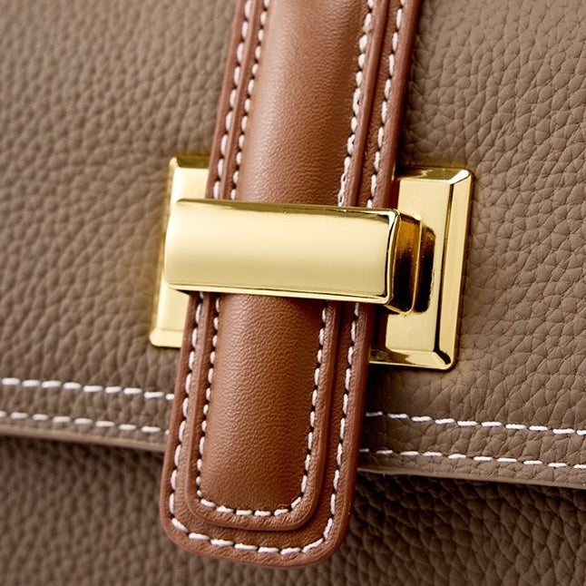 La Sac Élégante — Structured Leather Crossbody