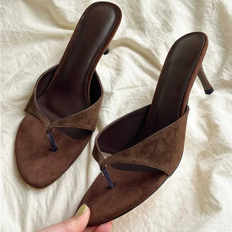 Le Sienna Heel — Minimal Cross-Strap Mule